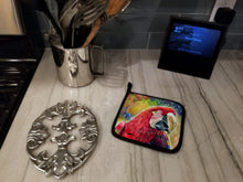 Load image into Gallery viewer, Bird - Parrot Pot Holders - Set of 2 Decorative Kitchen Helpers | Made in the USA 8607PTHD