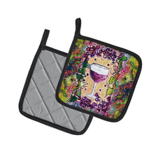 Load image into Gallery viewer, Wine Pot Holders - Set of 2 Decorative Kitchen Helpers | Made in the USA 8616PTHD