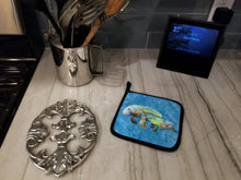Load image into Gallery viewer, Manatee Pot Holders - Set of 2 Decorative Kitchen Helpers | Made in the USA 8660PTHD