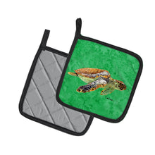 Load image into Gallery viewer, Turtle Pot Holders - Set of 2 Decorative Kitchen Helpers | Made in the USA 8675PTHD