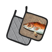 Load image into Gallery viewer, Red Fish Pot Holders - Set of 2 Decorative Kitchen Helpers | Made in the USA 8736PTHD