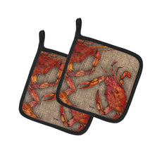 Load image into Gallery viewer, Cooked Crabs on Faux Burlap Pot Holders - Set of 2 Decorative Kitchen Helpers | Made in the USA 8742PTHD