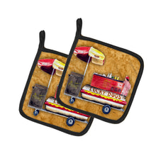 Load image into Gallery viewer, Hot Dog Pot Holders - Set of 2 Decorative Kitchen Helpers | Made in the USA 8781PTHD