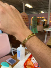 Load image into Gallery viewer, Asymmetrical Chain Titanium Bracelet