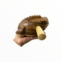 Load image into Gallery viewer, Natural wooden frog