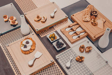 Load image into Gallery viewer, Concerto Glass Top Cheese Cutting Board &amp; Tools Set