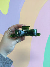 Load image into Gallery viewer, Beautiful Bow Hair Claw