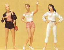 Load image into Gallery viewer, Preiser 45027 G Scale Standing Teenage Girls