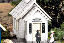 Load image into Gallery viewer, Piko 62706 G Scale Wildwood Church Built-Up