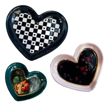 Load image into Gallery viewer, Set of Heart Dishes