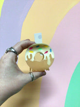 Load image into Gallery viewer, Sprinkle Donut Hair Claw