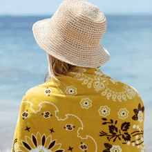 Load image into Gallery viewer, Axel Beach Towel