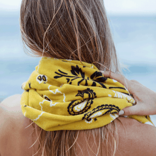 Load image into Gallery viewer, Axel Beach Towel