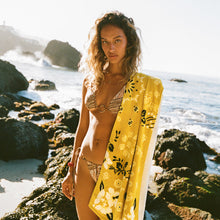 Load image into Gallery viewer, Axel Beach Towel