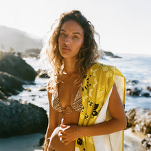 Load image into Gallery viewer, Axel Beach Towel