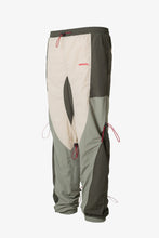 Load image into Gallery viewer, Active Windbreaker Joggers - Olive