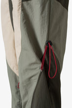 Load image into Gallery viewer, Active Windbreaker Joggers - Olive