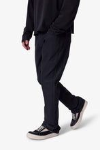Load image into Gallery viewer, B731 Oiled Bootcut Denim - Black