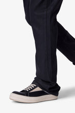 Load image into Gallery viewer, B731 Oiled Bootcut Denim - Black