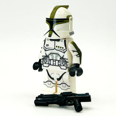 Custom Olive Clone Trooper (Olive, P1) Minifig made using LEGO parts - B3 Customs