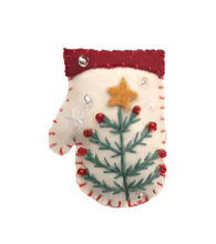 Load image into Gallery viewer, 2&quot; Felt White Mitten w/Green Tree Brooch