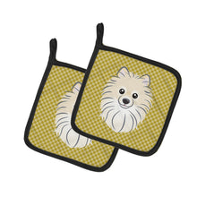Load image into Gallery viewer, Tan Checkered Pomeranian Pot Holders - Set of 2 - Heat-Resistant Kitchen Essentials BB1135PTHD