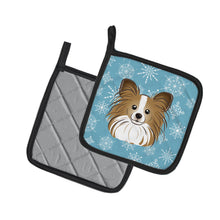 Load image into Gallery viewer, Snowflake Papillon Pot Holders - Set of 2 - Heat-Resistant Kitchen Essentials BB1682PTHD