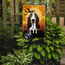 Load image into Gallery viewer, Halloween Basset Hound Garden Flag – Decorative Outdoor Yard Flag BB1801GF