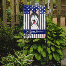 Load image into Gallery viewer, Alaskan Malamute Garden Flag – Decorative Outdoor Yard Flag BB2148GF
