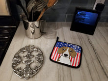 Load image into Gallery viewer, American Flag and Beagle Pot Holders - Set of 2 - Heat-Resistant Kitchen Essentials BB2169PTHD