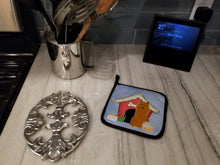 Load image into Gallery viewer, Dog House Collection Karelian Bear Dog Pot Holders - Set of 2 - Heat-Resistant Kitchen Essentials