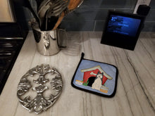 Load image into Gallery viewer, Dog House Collection West Siberian Laika Spitz Pot Holders - Set of 2 - Heat-Resistant Kitchen Essentials