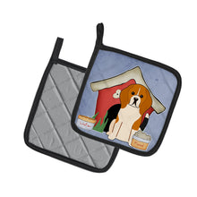 Load image into Gallery viewer, Dog House Collection Beagle Tricolor Pot Holders - Set of 2 - Heat-Resistant Kitchen Essentials