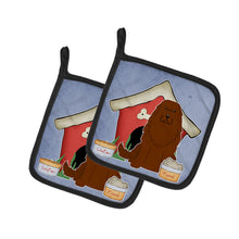 Load image into Gallery viewer, Dog House Collection Caucasian Shepherd Dog Pot Holders - Set of 2 - Heat-Resistant Kitchen Essentials