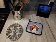 Load image into Gallery viewer, Dog House Collection Cavalier Spaniel Pot Holders - Set of 2 - Heat-Resistant Kitchen Essentials BB2812PTHD