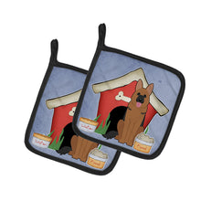Load image into Gallery viewer, Dog House Collection German Shepherd Pot Holders - Set of 2 - Heat-Resistant Kitchen Essentials