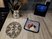 Load image into Gallery viewer, Dog House Collection Pekingnese Black White Pot Holders - Set of 2 - Heat-Resistant Kitchen Essentials