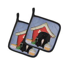 Load image into Gallery viewer, Dog House Collection Pekingnese Black Pot Holders - Set of 2 - Heat-Resistant Kitchen Essentials
