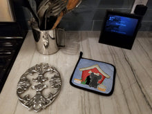 Load image into Gallery viewer, Dog House Collection Chinese Crested Black Pot Holders - Set of 2 - Heat-Resistant Kitchen Essentials