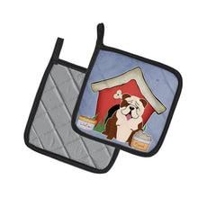 Load image into Gallery viewer, Dog House Collection English Bulldog Brindle White Pot Holders - Set of 2 - Heat-Resistant Kitchen Essentials