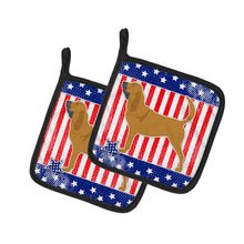 Load image into Gallery viewer, USA Patriotic Bloodhound Pot Holders - Set of 2 - Heat-Resistant Kitchen Essentials BB3284PTHD