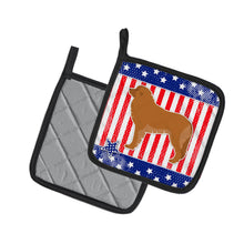 Load image into Gallery viewer, USA Patriotic Leonberger Pot Holders - Set of 2 - Heat-Resistant Kitchen Essentials BB3358PTHD
