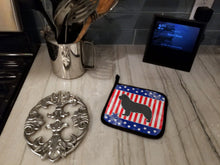 Load image into Gallery viewer, USA Patriotic Newfoundland Pot Holders - Set of 2 - Heat-Resistant Kitchen Essentials BB3364PTHD