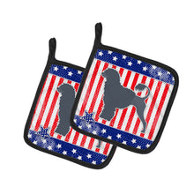 Load image into Gallery viewer, USA Patriotic Portuguese Water Dog Pot Holders - Set of 2 - Heat-Resistant Kitchen Essentials BB3368PTHD