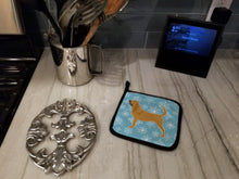 Load image into Gallery viewer, Winter Snowflake Bloodhound Pot Holders - Set of 2 - Heat-Resistant Kitchen Essentials BB3484PTHD