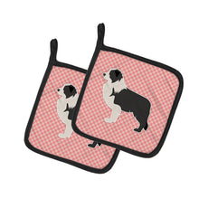 Load image into Gallery viewer, Black Border Collie Checkerboard Pink Pot Holders - Set of 2 - Heat-Resistant Kitchen Essentials BB3623PTHD