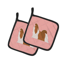 Load image into Gallery viewer, Shih Tzu Checkerboard Pink Pot Holders - Set of 2 - Heat-Resistant Kitchen Essentials BB3646PTHD