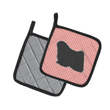Load image into Gallery viewer, Puli Checkerboard Pink Pot Holders - Set of 2 - Heat-Resistant Kitchen Essentials BB3663PTHD