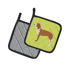 Load image into Gallery viewer, Spanish Hound Checkerboard Green Pot Holders - Set of 2 - Heat-Resistant Kitchen Essentials BB3791PTHD