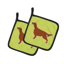 Load image into Gallery viewer, Irish Setter Checkerboard Green Pot Holders - Set of 2 - Heat-Resistant Kitchen Essentials BB3793PTHD